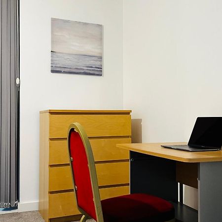 Last-Minute Specials L Book It Now L Sleeps Up To 4 L 2 Bed 2 Bath - Gym - Prime Birmingham Location L Jvt Short Lets Zewnętrze zdjęcie