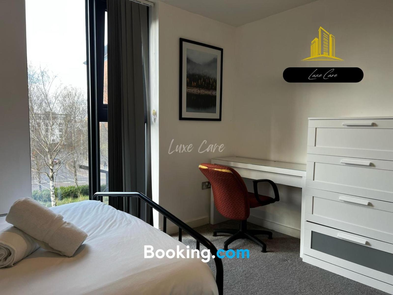 Last-Minute Specials L Book It Now L Sleeps Up To 4 L 2 Bed 2 Bath - Gym - Prime Birmingham Location L Jvt Short Lets Zewnętrze zdjęcie