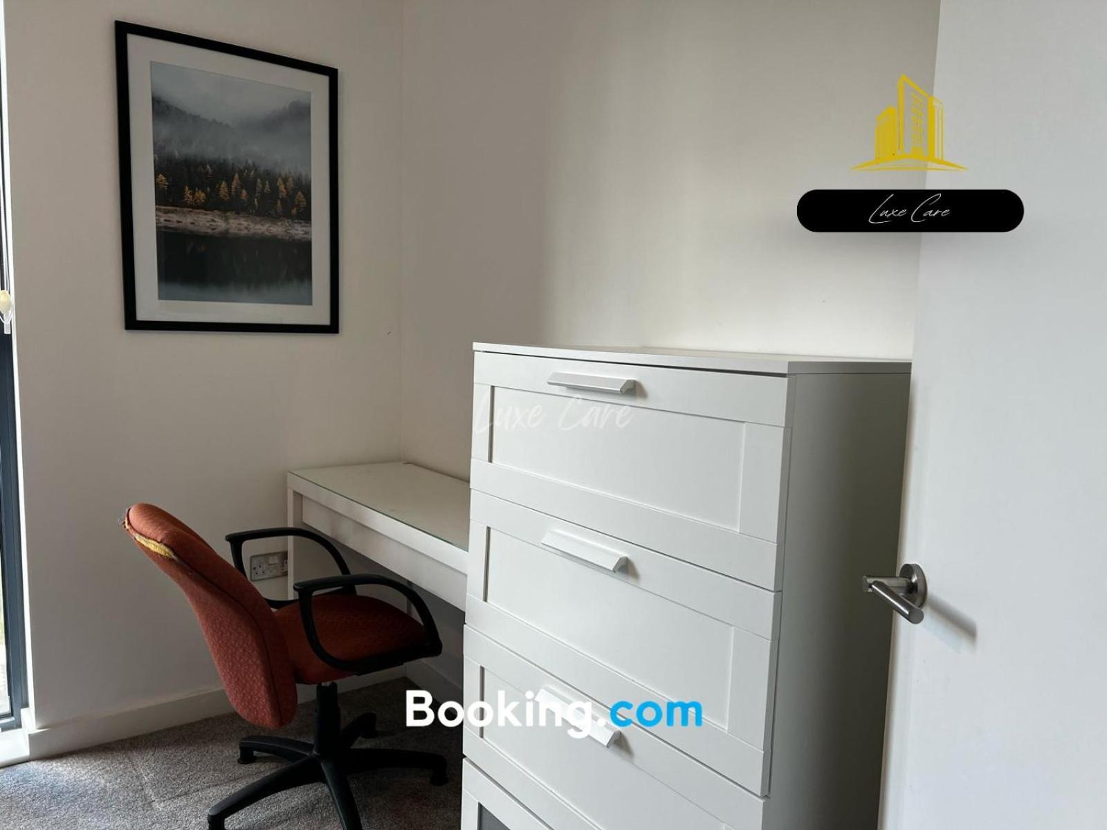 Last-Minute Specials L Book It Now L Sleeps Up To 4 L 2 Bed 2 Bath - Gym - Prime Birmingham Location L Jvt Short Lets Zewnętrze zdjęcie